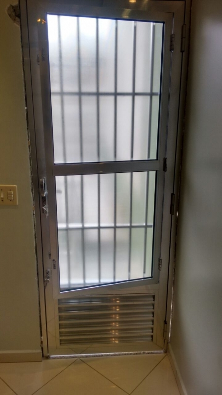 Portas de Alumínio com Vidro para Lavanderia Centro - Porta de Correr de Alumínio com Vidro