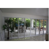 cortina de vidro deslizante Conjunto Residencial Butantã