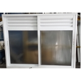 instalação de janela de vidro lavanderia Jaguaré