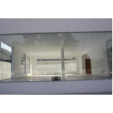 janela de vidro tipo cortina Roosevelt (CBTU)