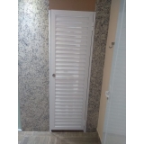 porta de alumínio branco para banheiro orçamento Casa Verde