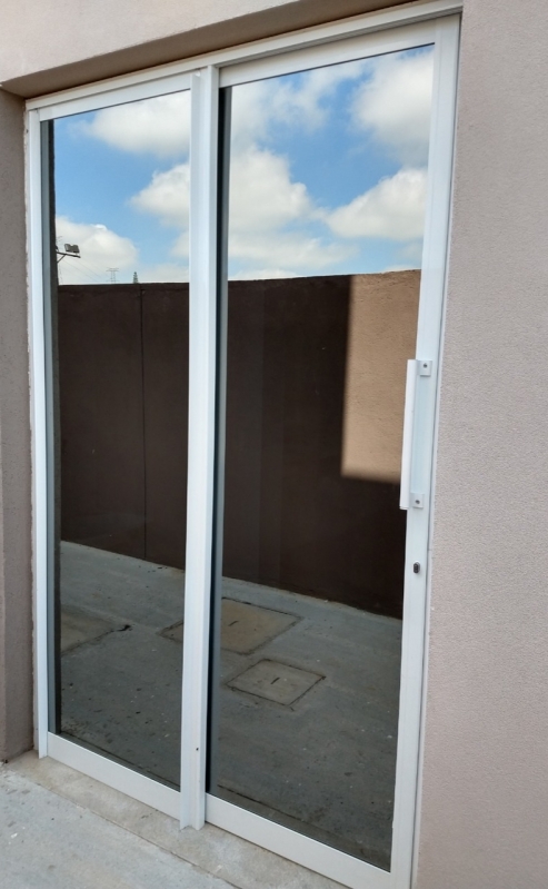 Venda de Porta de Correr para Banheiro de Alumínio Vila Buarque - Porta de Correr Alumínio Branco